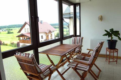 Ferienhaus - Vakantiehuis, Ferienwohnung, 100 qm, Rollmann, 54578 Nohn, Eifel- Nürburgring Nohn  Exterior foto